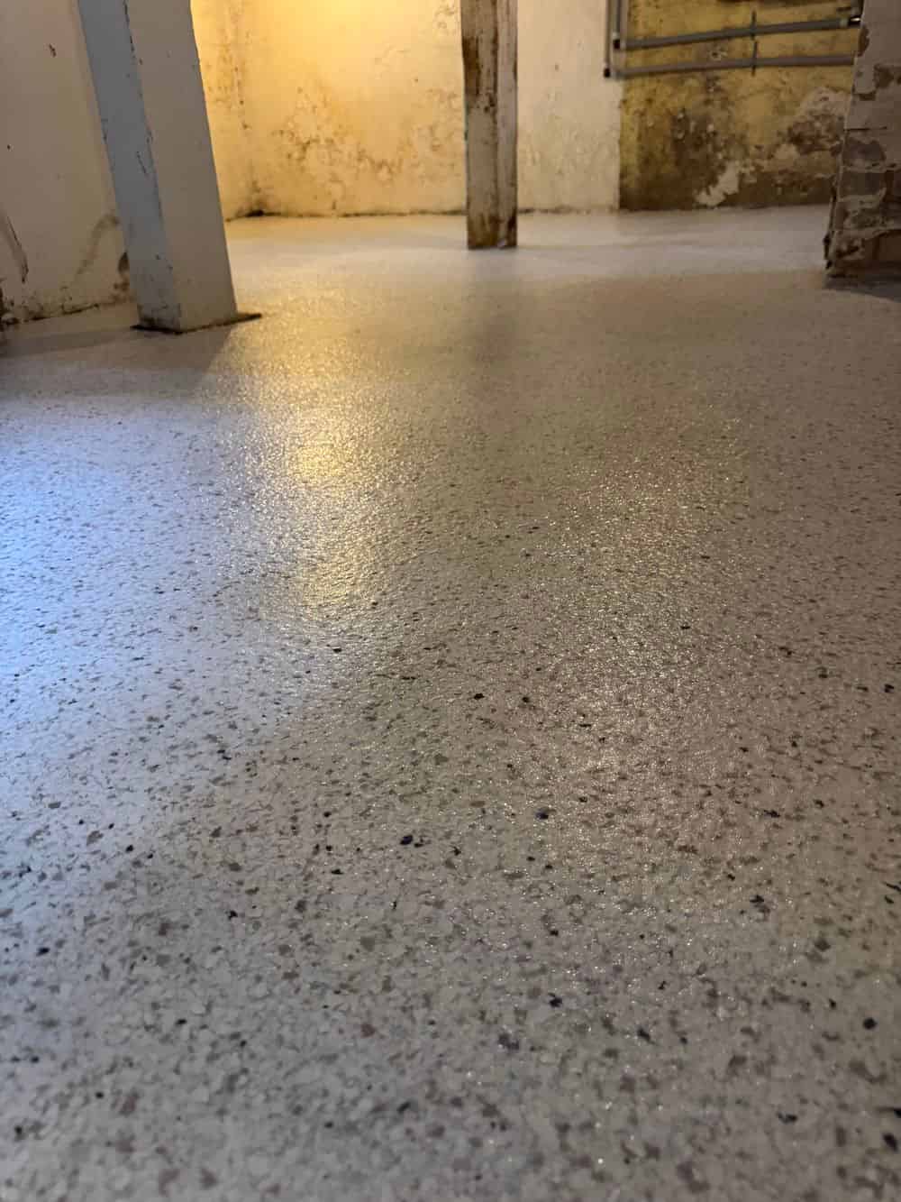 Flake Floor Systems image