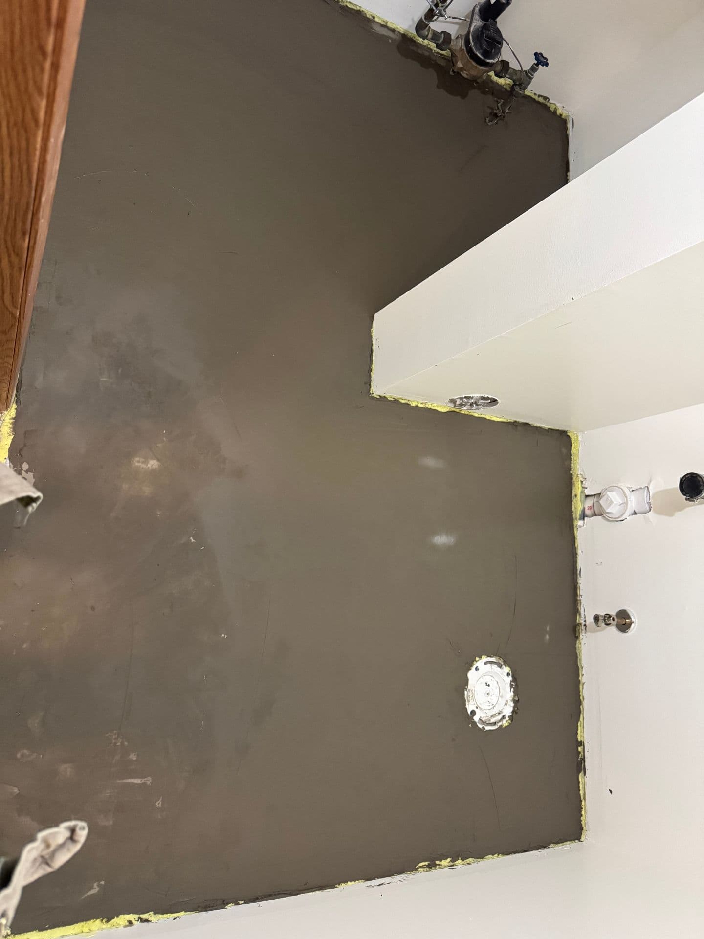 Gallery photos for Mastering Concrete Resurfacing for a Flawless Finish: Image #2