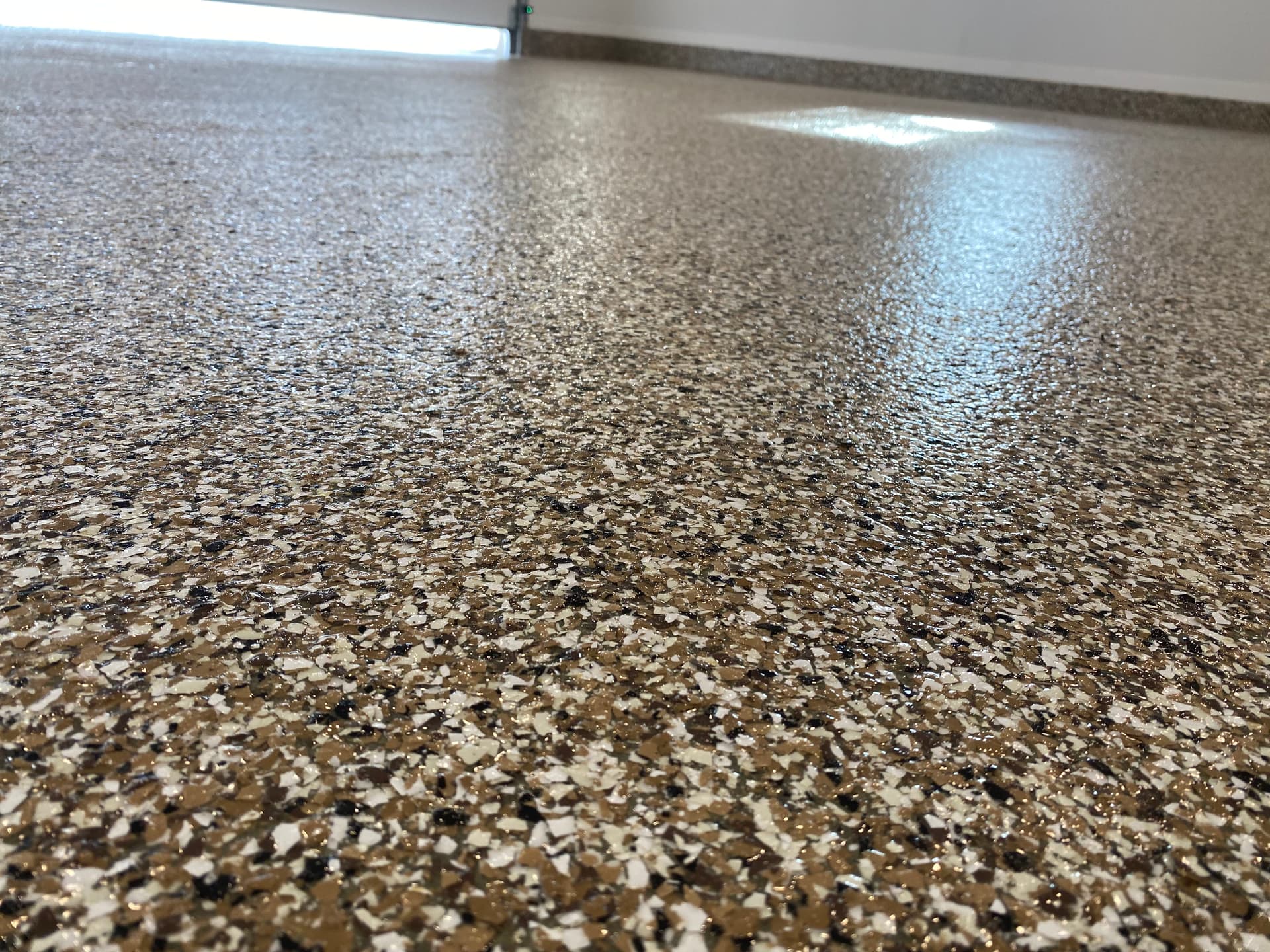 Gallery photos for Stunning Flake Floor Transformation without the Slippery Hassle in Minneapolis: Image #1