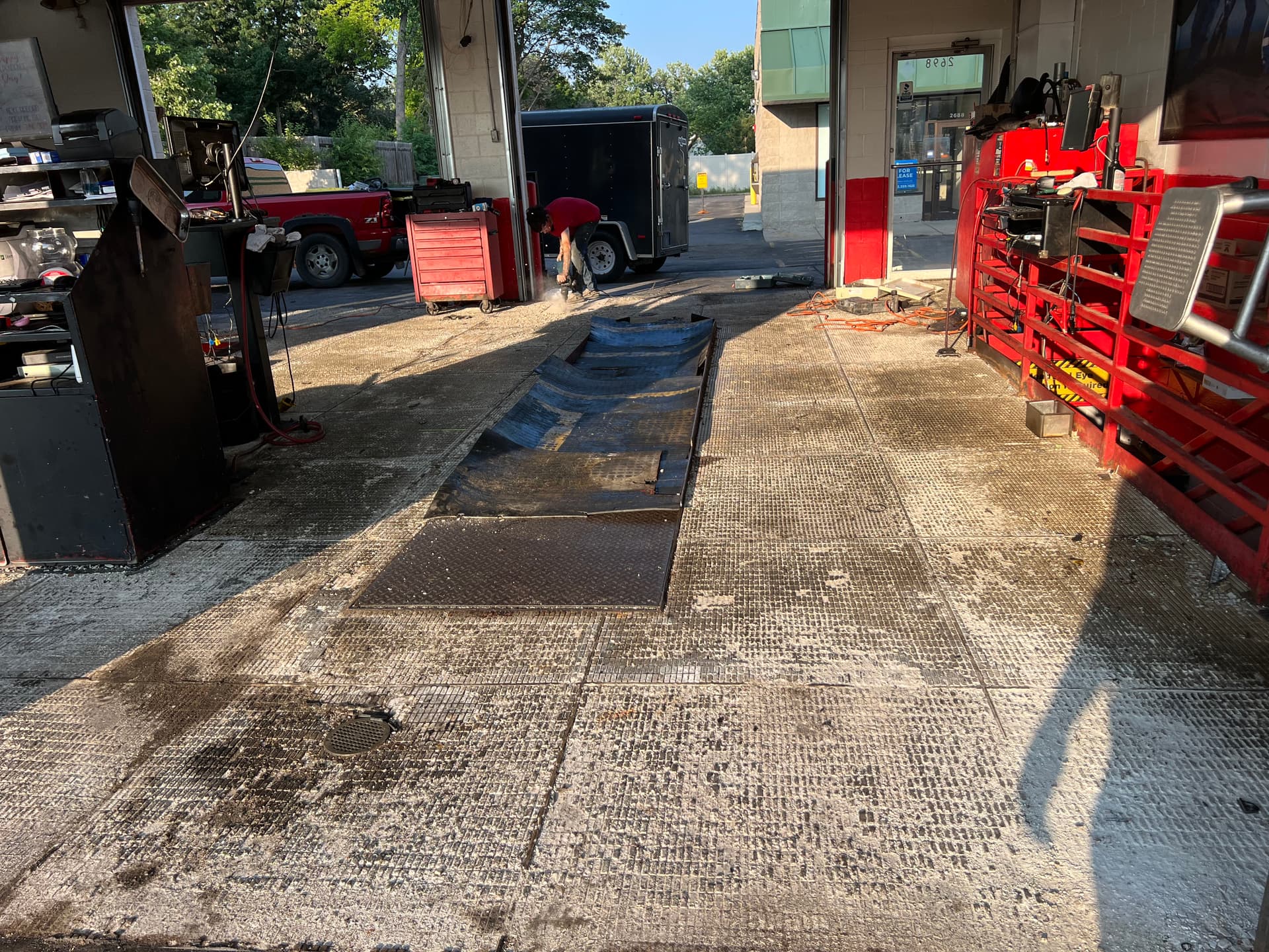 Gallery photos for Concrete Surface Prep in a Busy Garage: Image #1