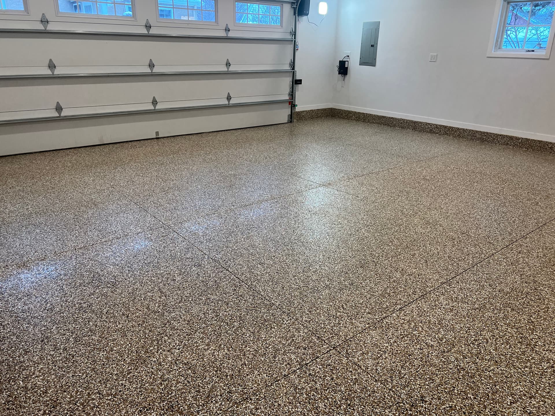 Gallery photos for Stunning Flake Floor Transformation without the Slippery Hassle in Minneapolis: Image #2