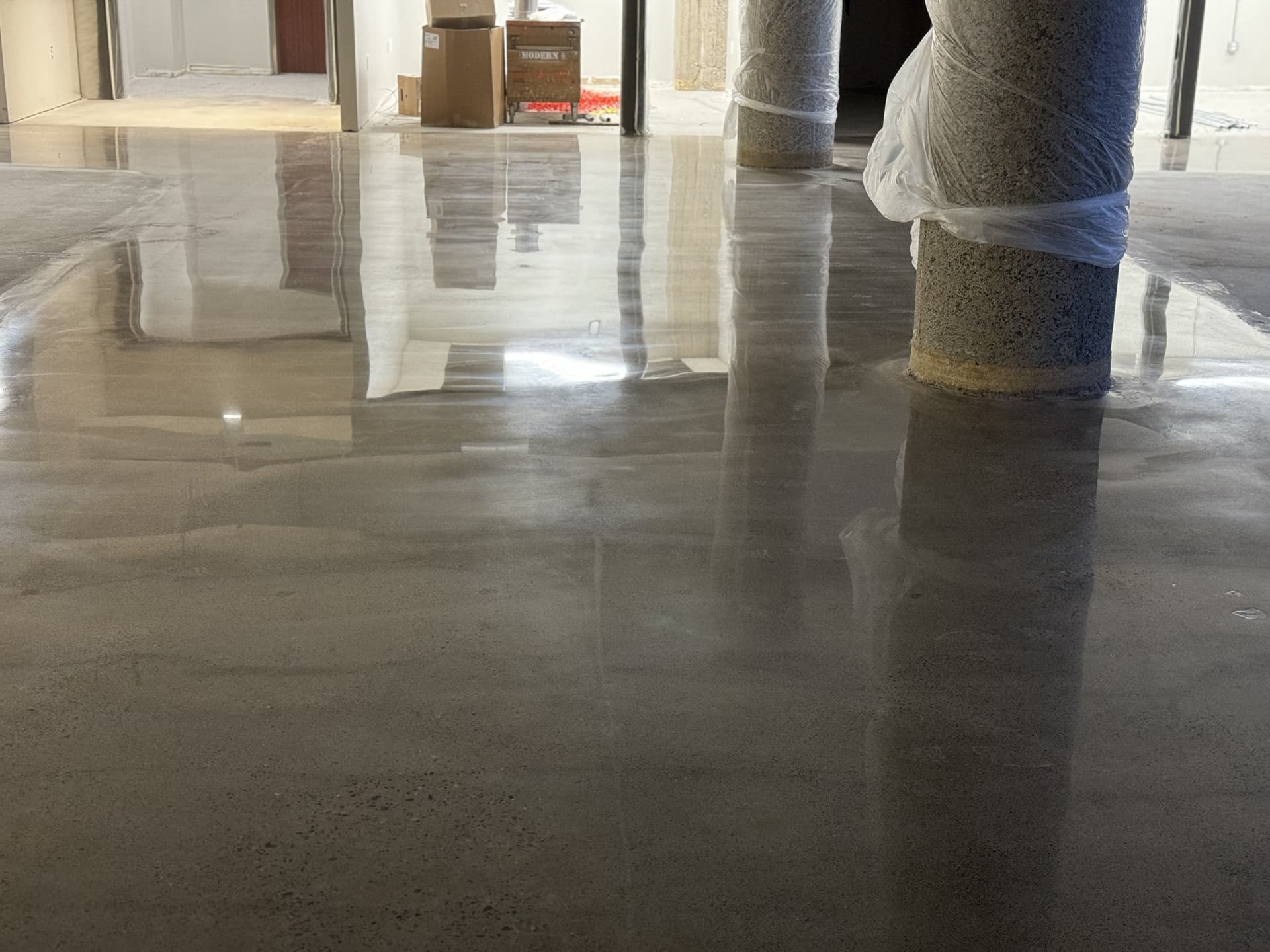 Gallery photos for Transforming Spaces with Polished Concrete Floors: Image #4